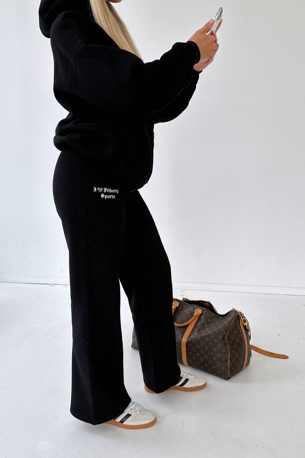 SOLD OUT - I ♥ FITBERRY LOW WAIST FLARED JOGGERS