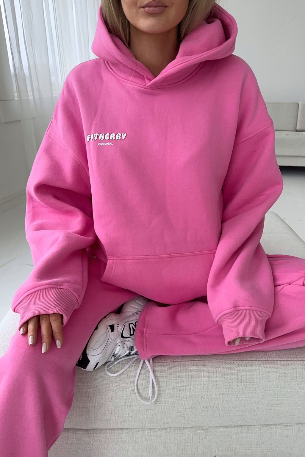 SPORTY OVERSIZED HOODIE