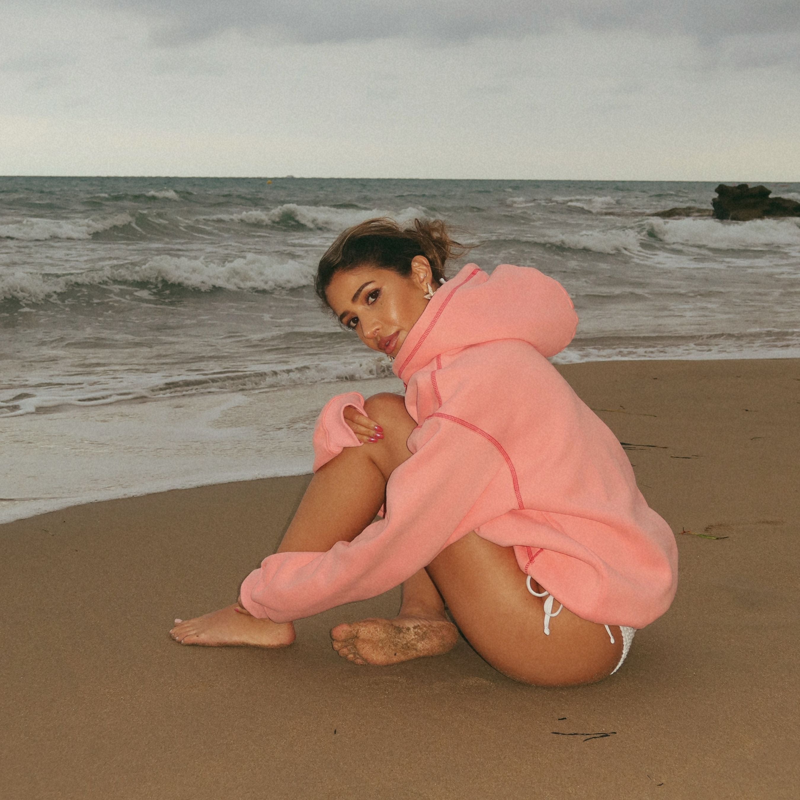 Oversized Hoodie - Energy Grey | Fitberry Wellness Club – Fitberry